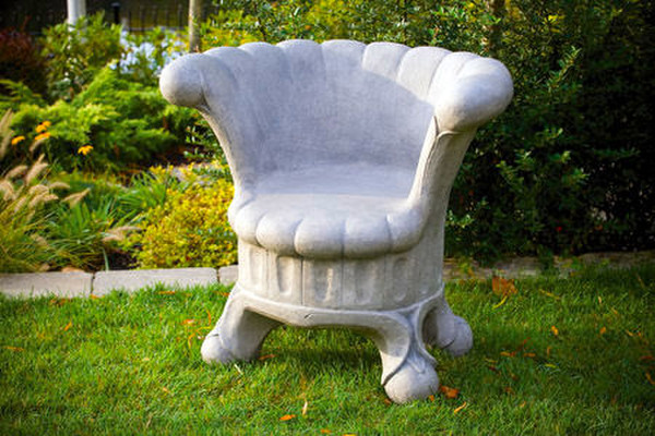 Posh Garden Chair Entertaining in Grandeur Art Decor